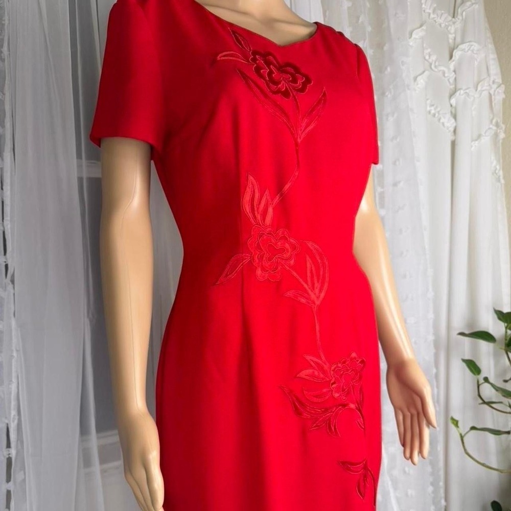 Red Donna Morgan midi dress with embroidered floral detail